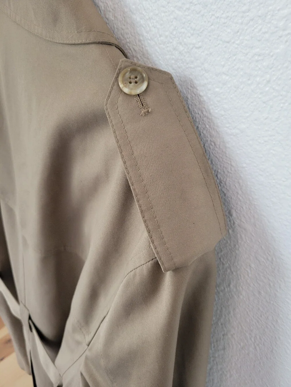 Vintage Misty Harbor 42R Beige Trench Coat Removable Fur Lining Belted‎ Unisex